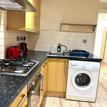 Cosy One Bedroom Flat In Central Londra Exterior foto