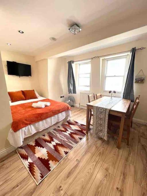 Cosy One Bedroom Flat In Central Londra Exterior foto